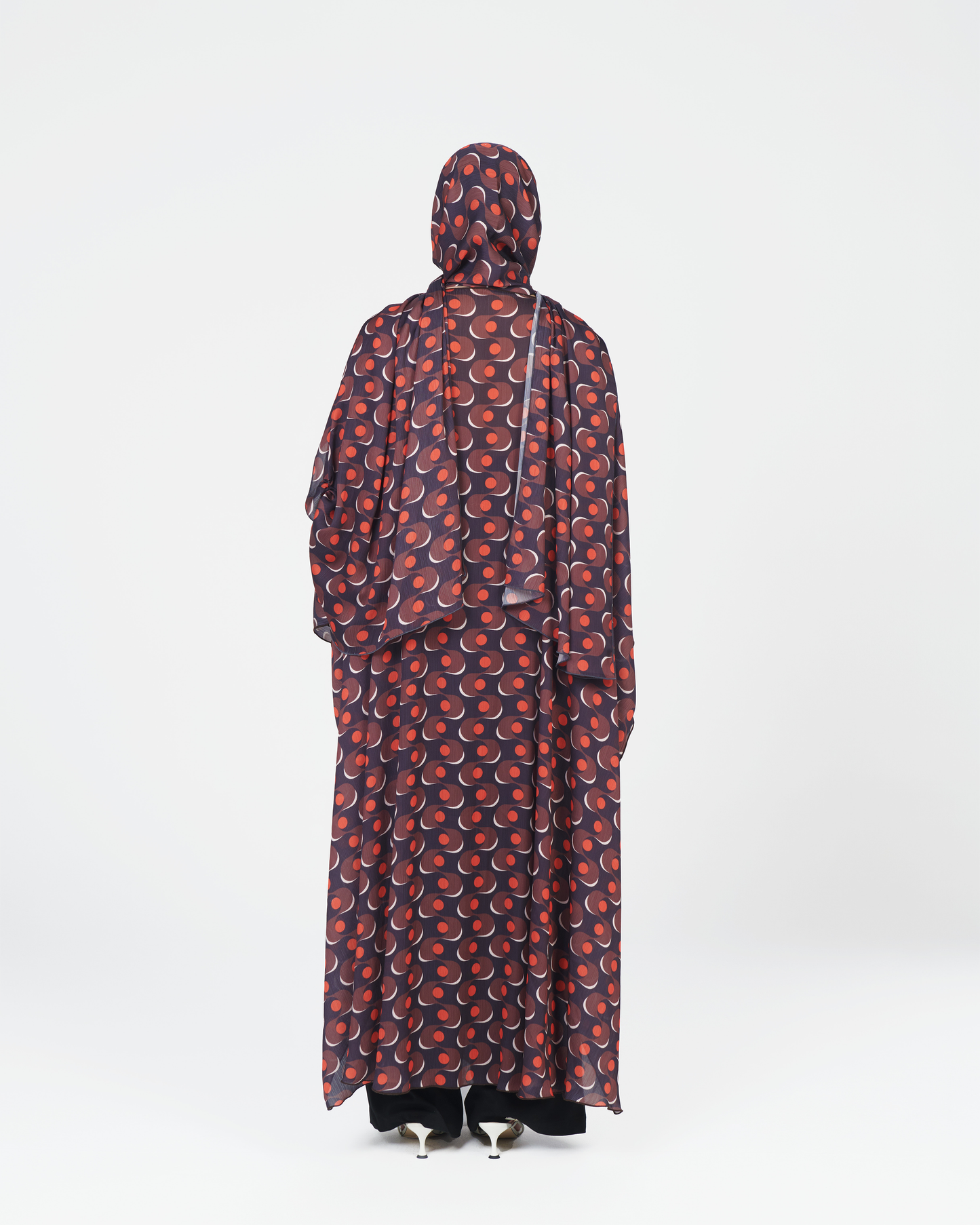 Nissa Logo Print in Black & Red